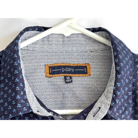 PD&C Men's Blue Button Up Short Sleeve Shirt size Medium - Picture 3 of 6